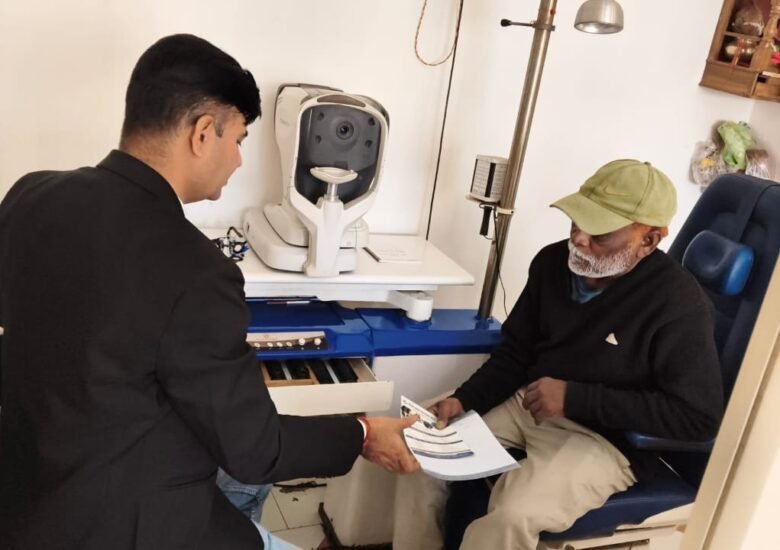 Free Eye Check-up at Bagsewaniya Bhopal